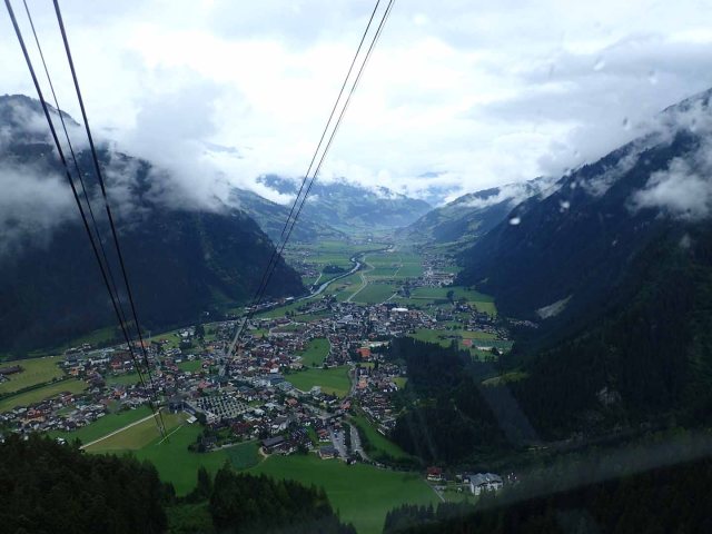 Ahornbahn back down to Mayrhofen