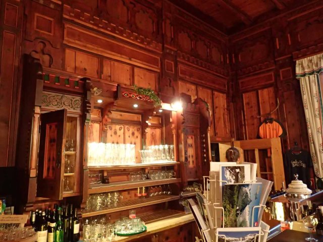 Berliner Hütte bar