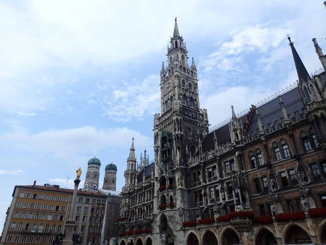 Rathaus and Frauenkirche